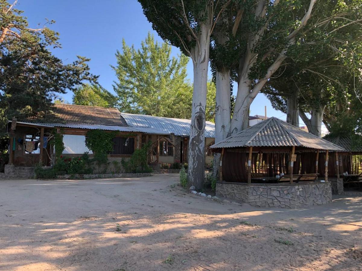 Tan Nuru Guest House Гостевой Дом Тан Нуру Cholpon-Ata Kültér fotó