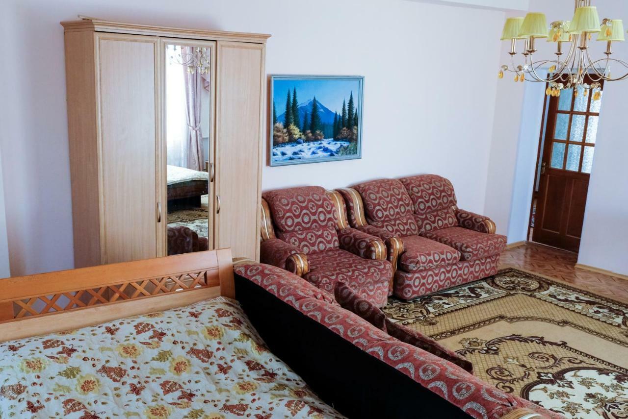 Tan Nuru Guest House Гостевой Дом Тан Нуру Cholpon-Ata Kültér fotó